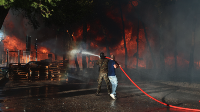 πυρκαγιά-στο-μενίδι-ηχησε-το-112-για-επι-563822884