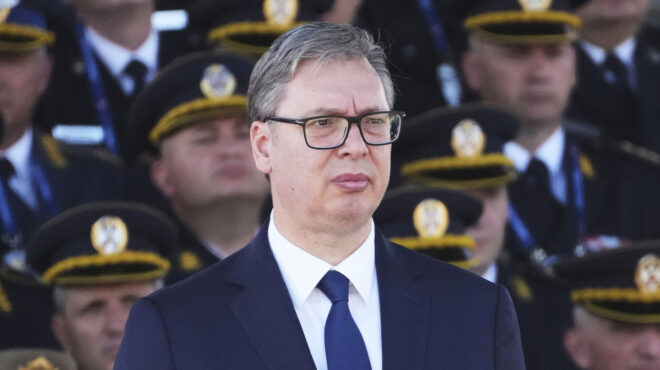 εντός-και-εκτός-ο-χατζηδάκης-ελέγχει-β-563834632