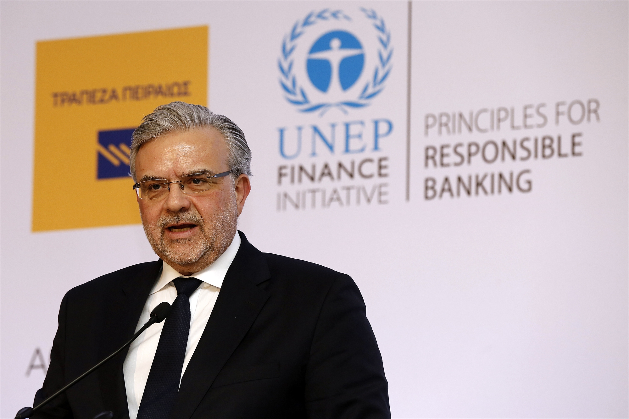 300 εκατ. για την ανακαίνιση σχολείων από τις τράπεζες-3