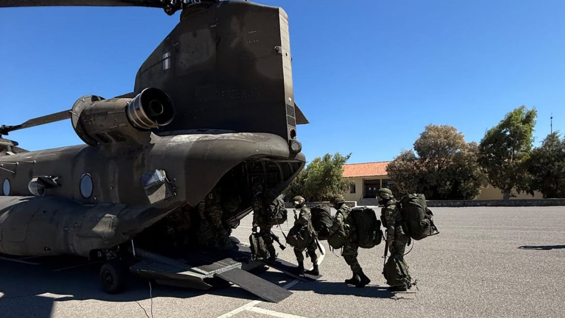 Ενοπλες Δυνάμεις: Φωτογραφίες και βίντεο από την άσκηση ετοιμότητας στο Αιγαίο-8