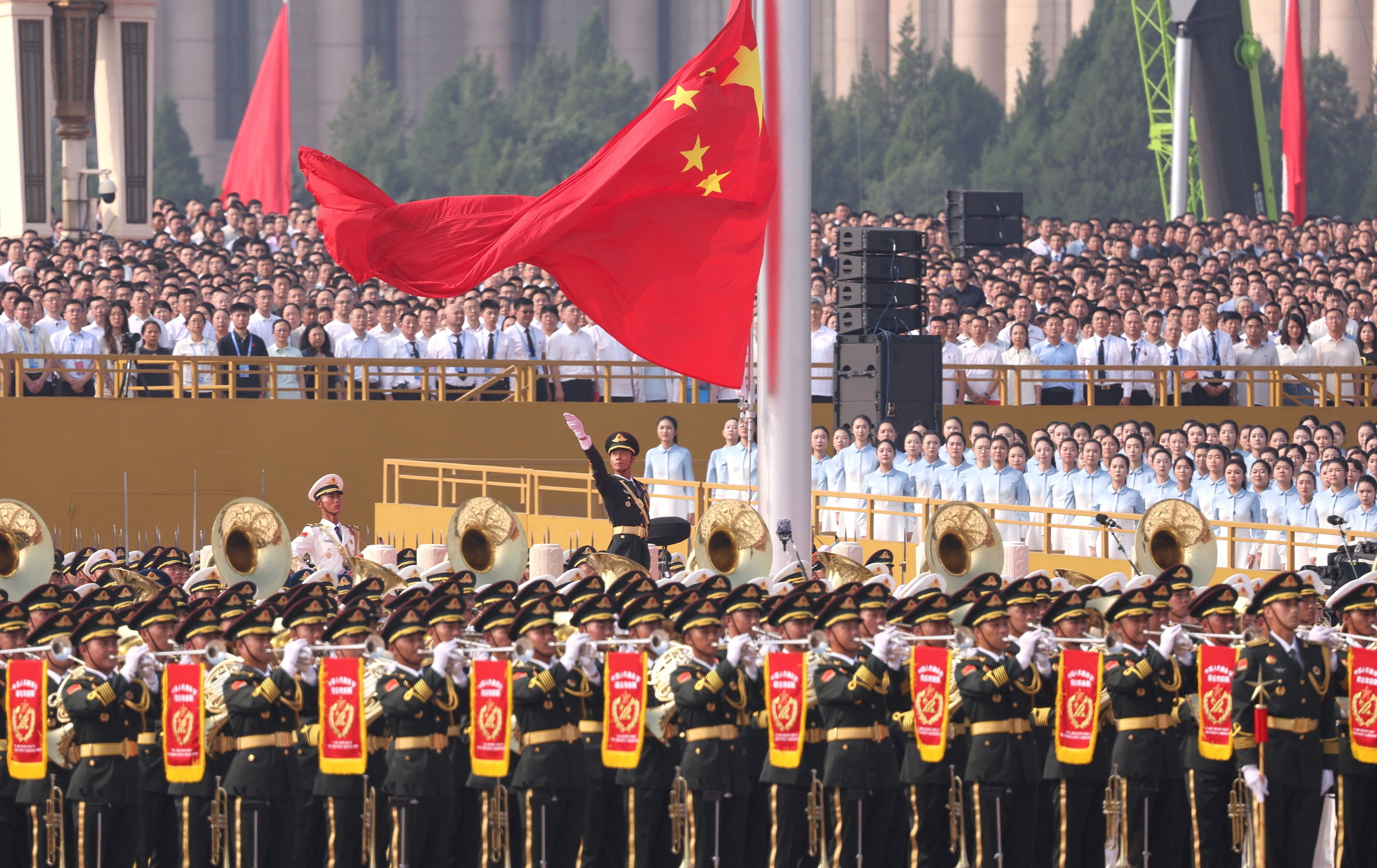 Επίδειξη ισχύος από την Κίνα: Υπερηχητικοί πύραυλοι, stealth drοnes και ρομποτικοί «λύκοι»-1