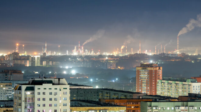 χάρτινη-τίγρη-ή-αρκούδα-η-ρωσία-η-σ-563830681