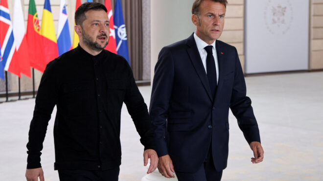 ο-τραμπ-μετονομάζει-το-υπουργείο-aμυνα-563796238