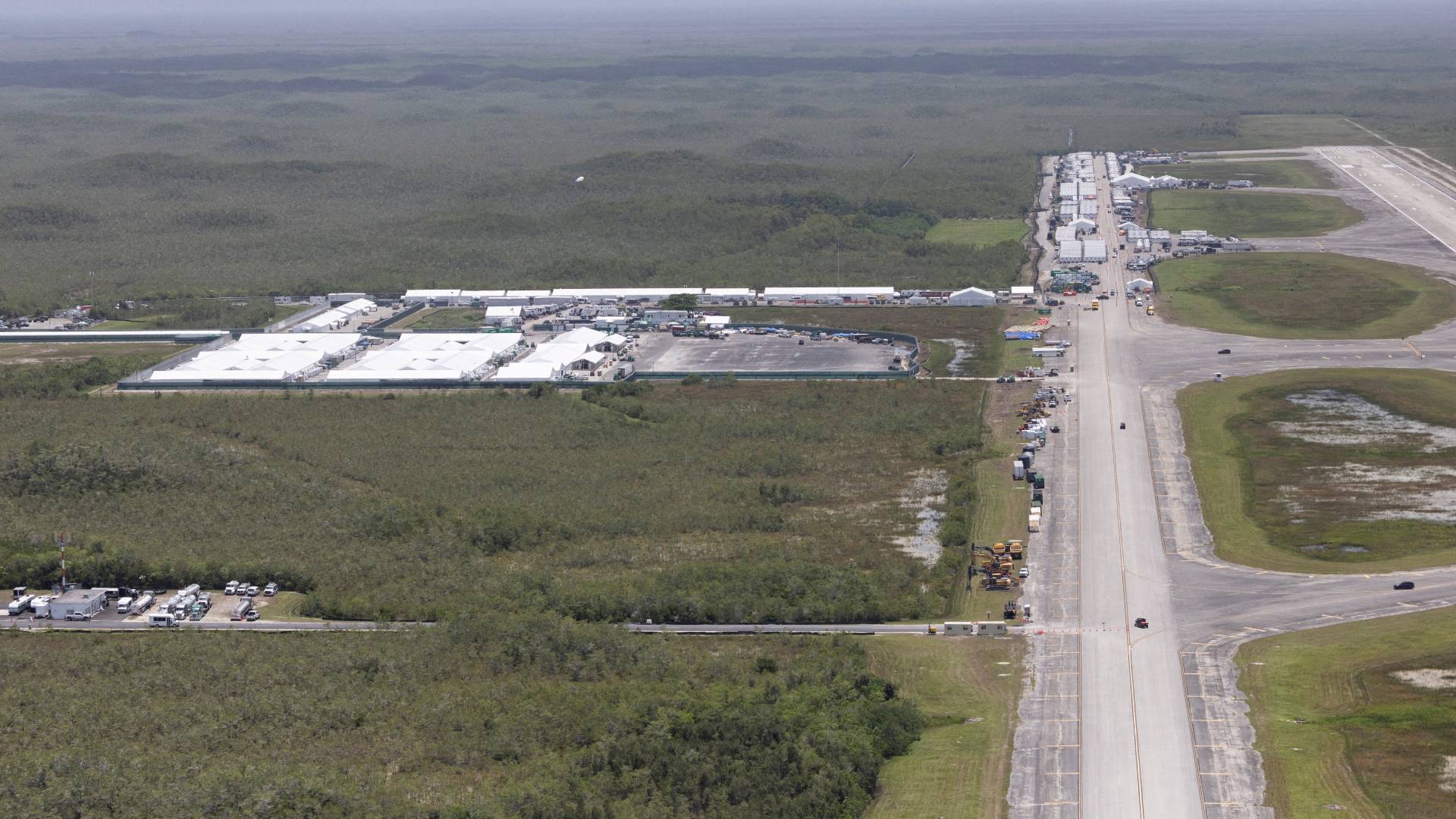 ΗΠΑ: Τι είναι το «Αλκατράζ με αλιγάτορες» και γιατί αποφασίζει για αυτό η Δικαιοσύνη;-1