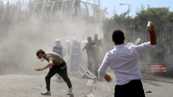 τουρκία-οδοφράγματα-κατά-της-αστυνομ-563802430