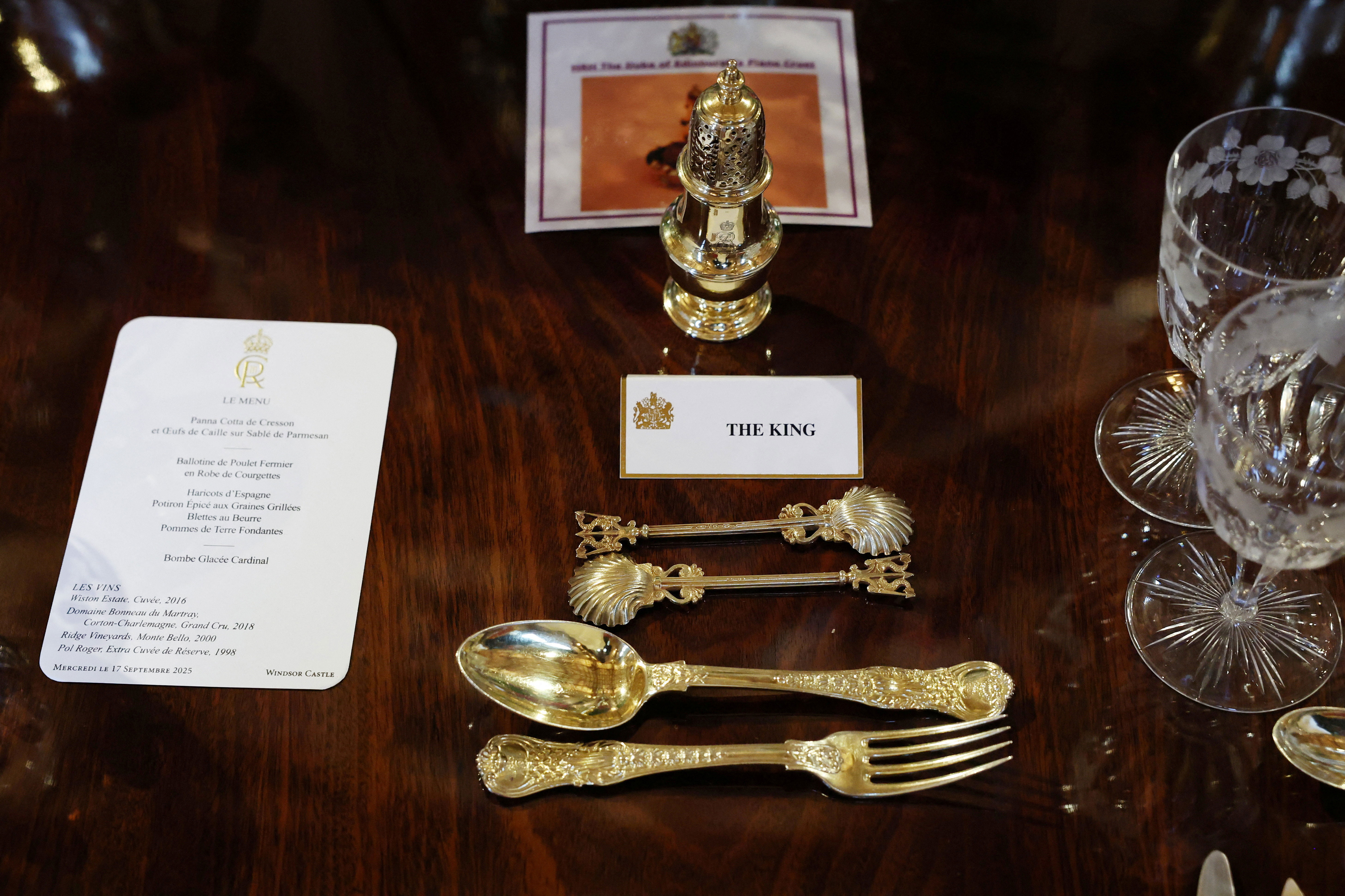 Eπίσκεψη Τραμπ στη Βρετανία: 160 προσκεκλημένοι στο βασιλικό δείπνο στο Ουίνσδορ-11