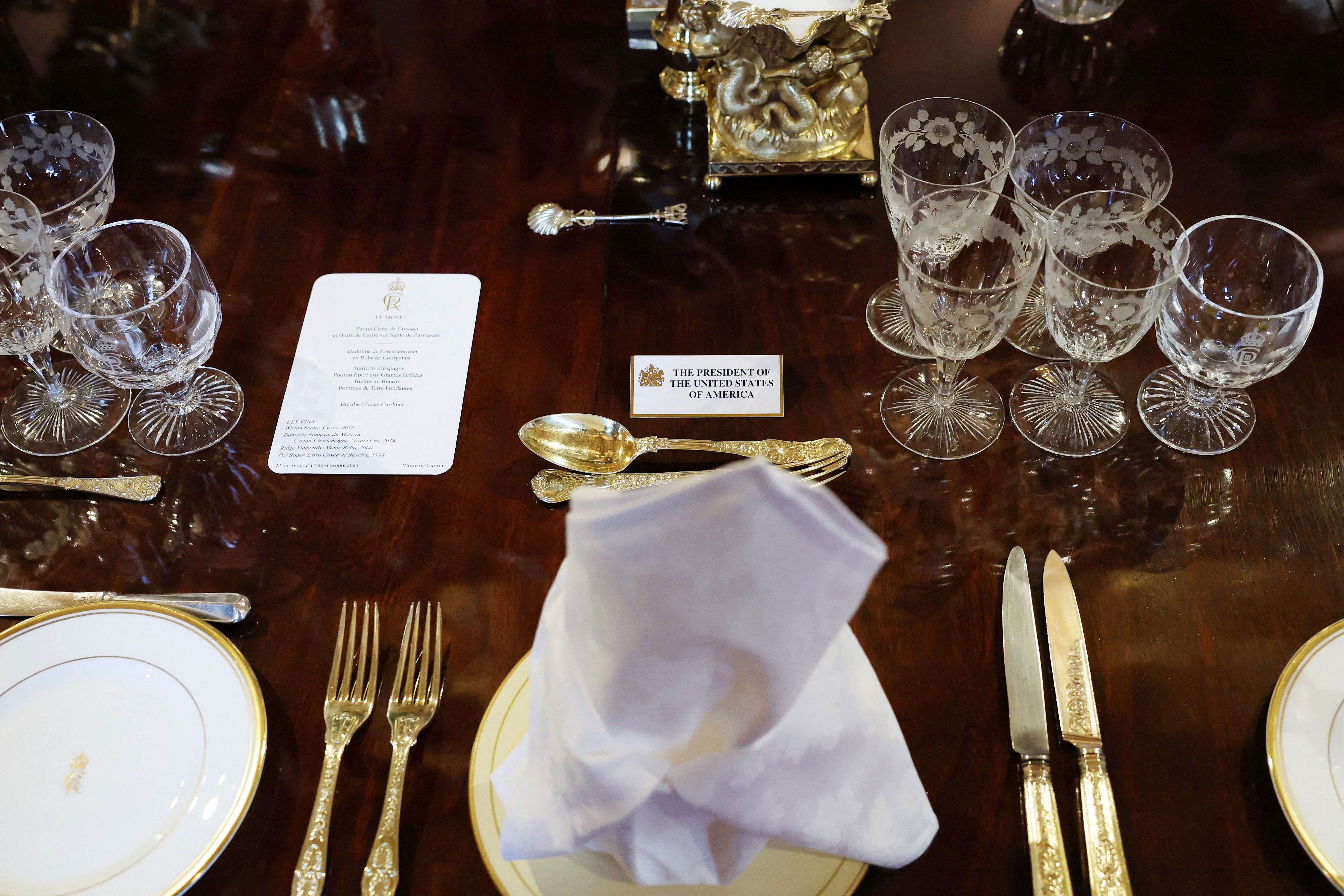 Eπίσκεψη Τραμπ στη Βρετανία: 160 προσκεκλημένοι στο βασιλικό δείπνο στο Ουίνσδορ-7