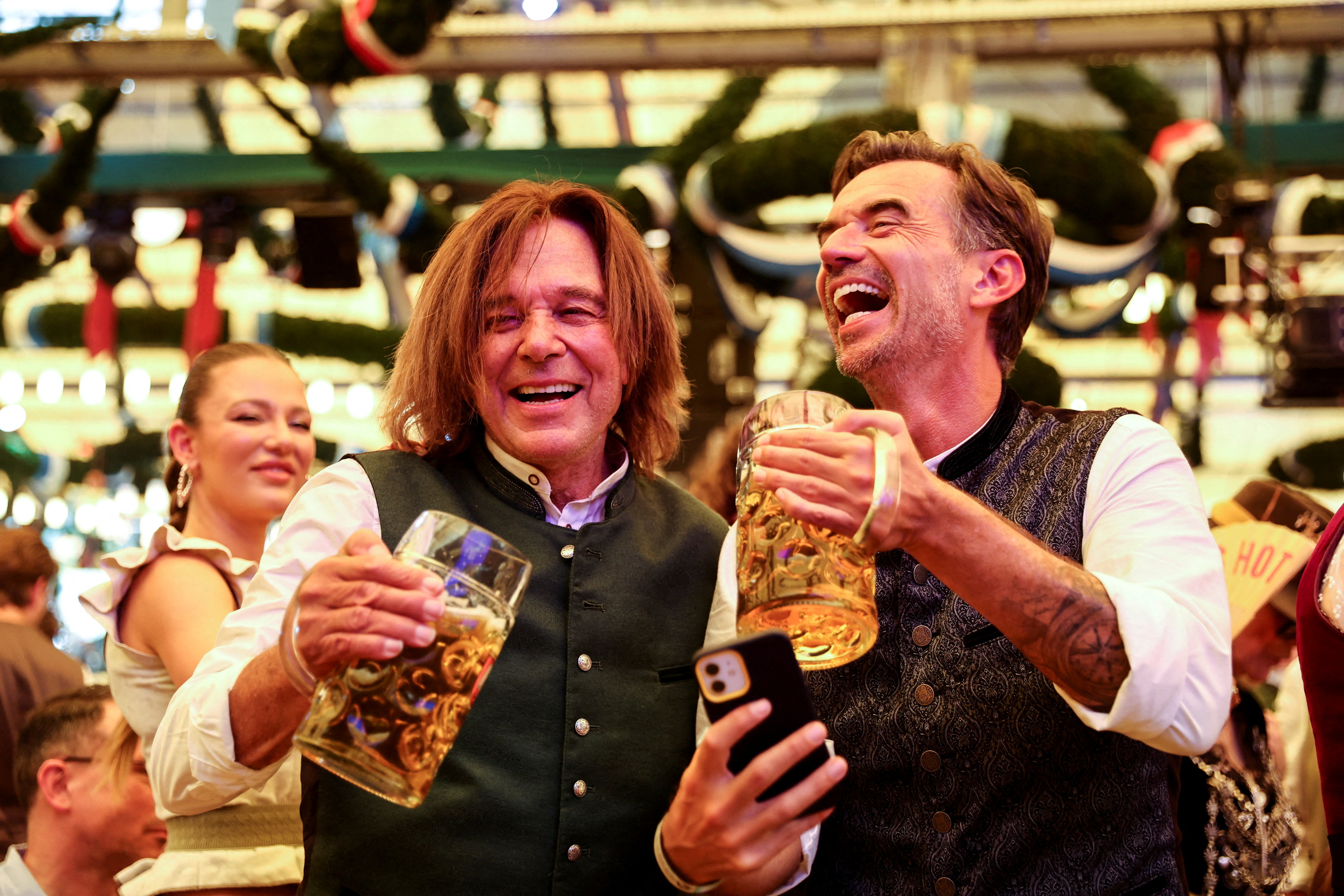 Μόναχο: 190 χρόνια Oktoberfest – με την μπίρα πιο ακριβή από ποτέ-1