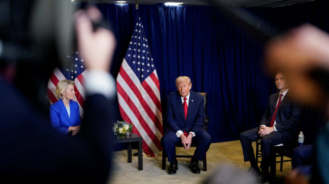 γεια-σου-ντόναλντ-είμαι-η-ούρσουλα-η-563833267