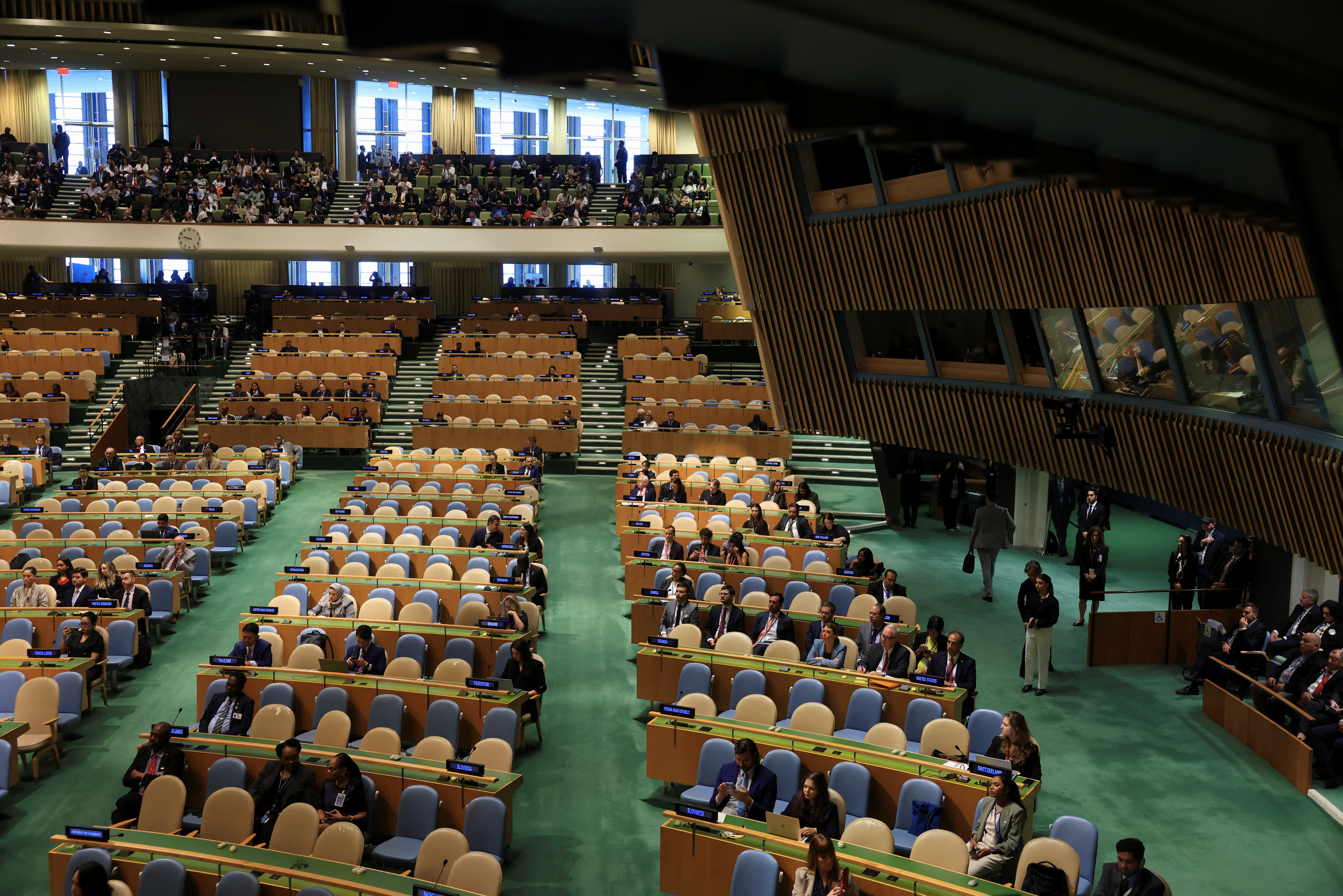 Νετανιάχου: Δεκάδες αποχωρήσεις την ώρα της ομιλίας του στη Γενική Συνέλευση του ΟΗΕ [βίντεο]-1