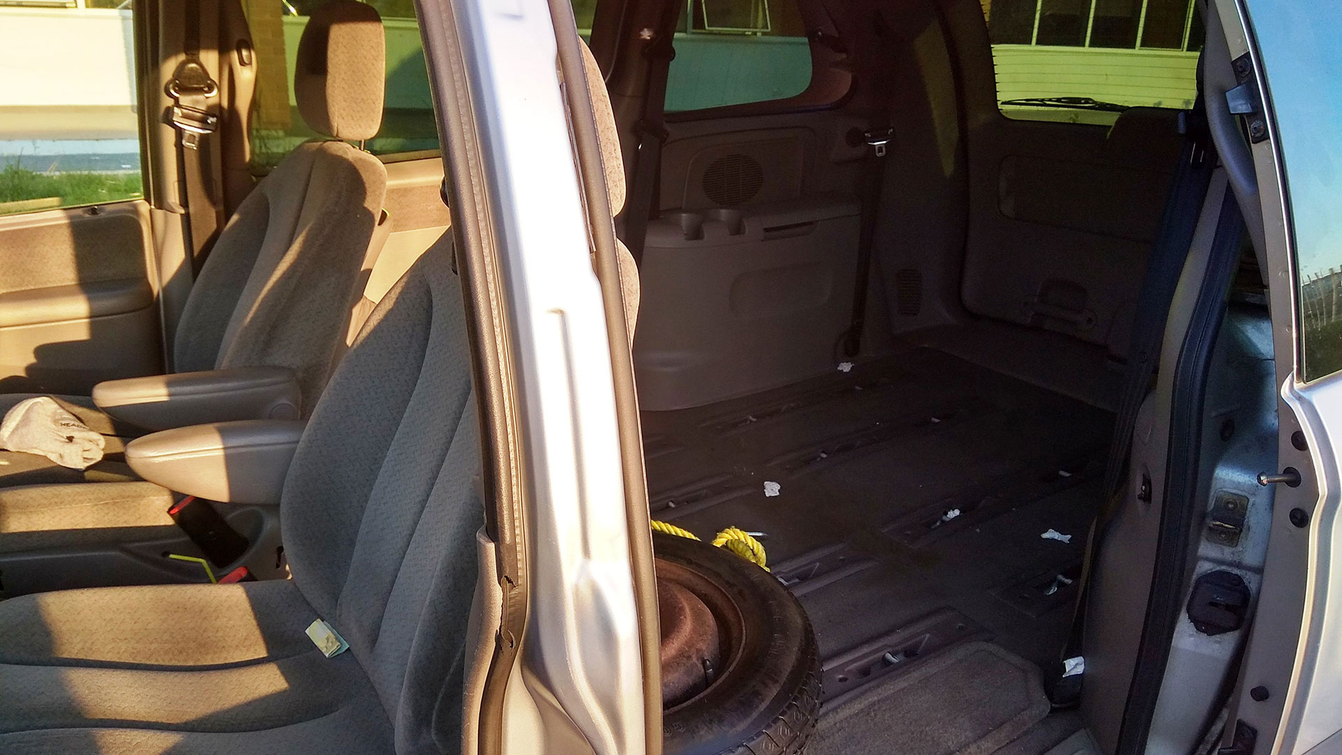 Διακινητές μεταναστών με νοικιασμένο αυτοκίνητο-2