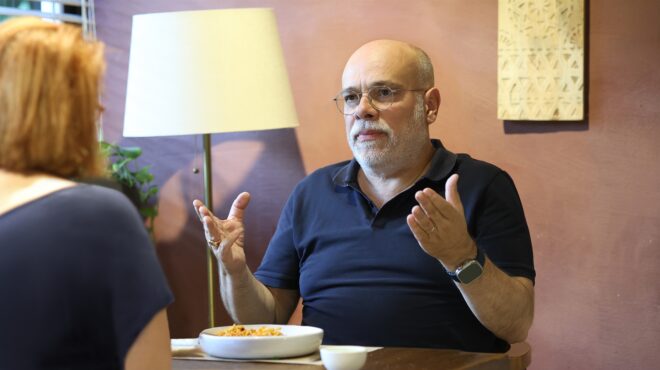 γιώργος-ξυδόπουλος-η-γλωσσολογία-έχε-563799721