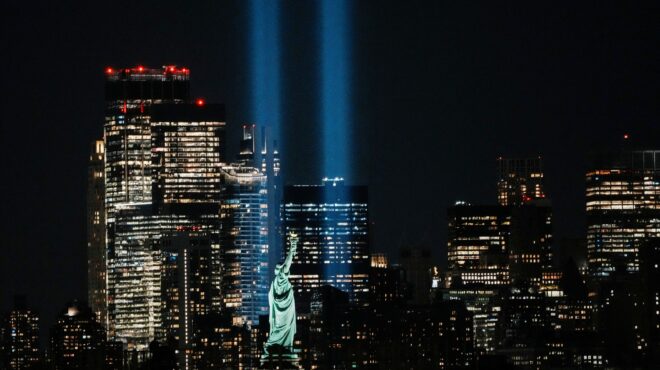 αποτυπώνοντας-το-απόκοσμο-δέος-της-11ης-563806702