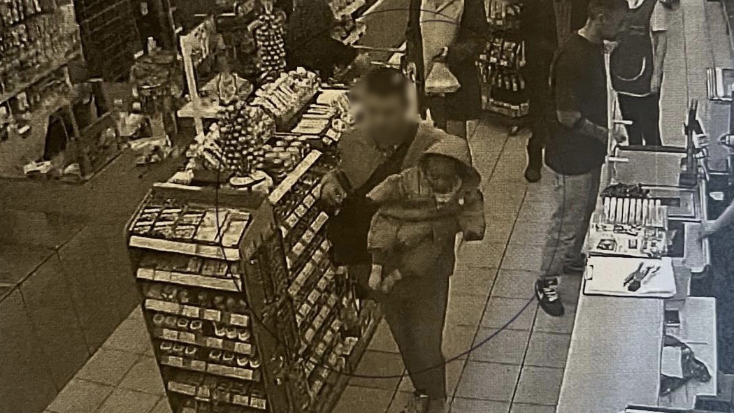 Βίντεο-ντοκουμέντα από την αρπαγή του βρέφους στον Πειραιά-1