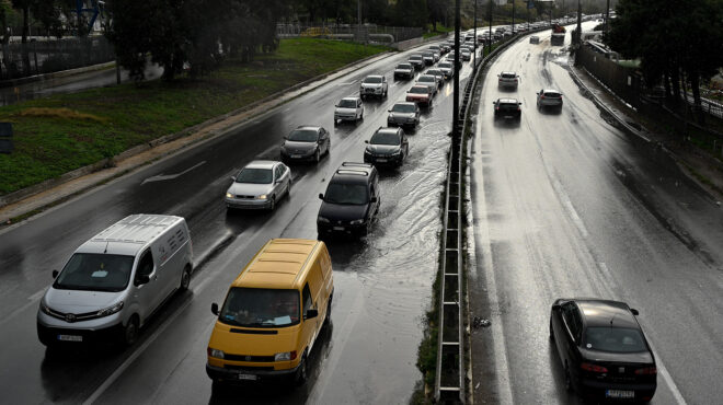 κίνηση-στους-δρόμους-χάος-στον-κηφισό-563839069