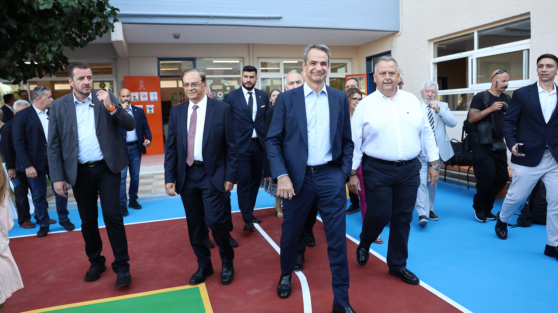 Στον αγιασμό του 8ου Δημοτικού Σχολείου Νέας Φιλαδέλφειας ο Μητσοτάκης-1