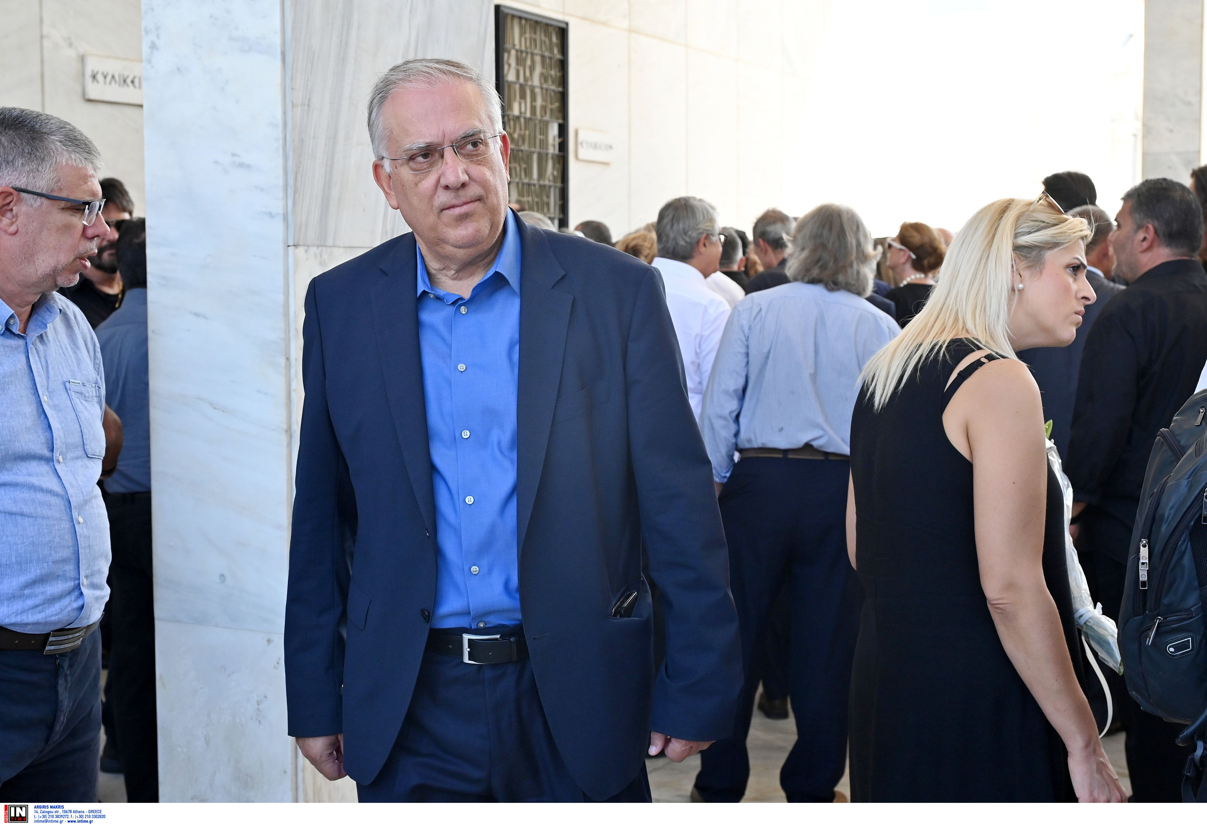 Λένα Σαμαρά: Στο Α’ Νεκροταφείο η οικογένειά της για το μνημόσυνο-9