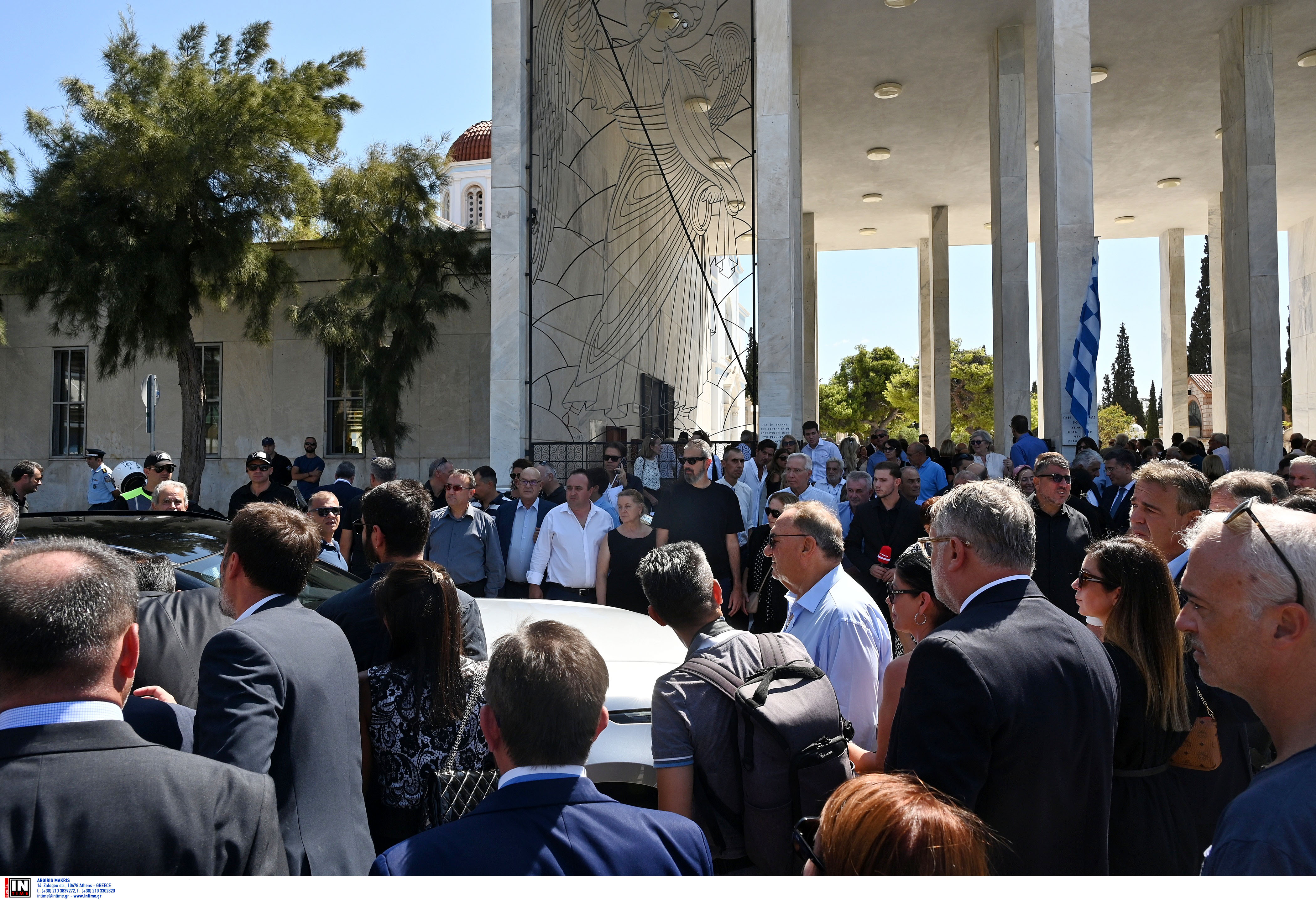 Λένα Σαμαρά: Στο Α’ Νεκροταφείο η οικογένειά της για το μνημόσυνο-10