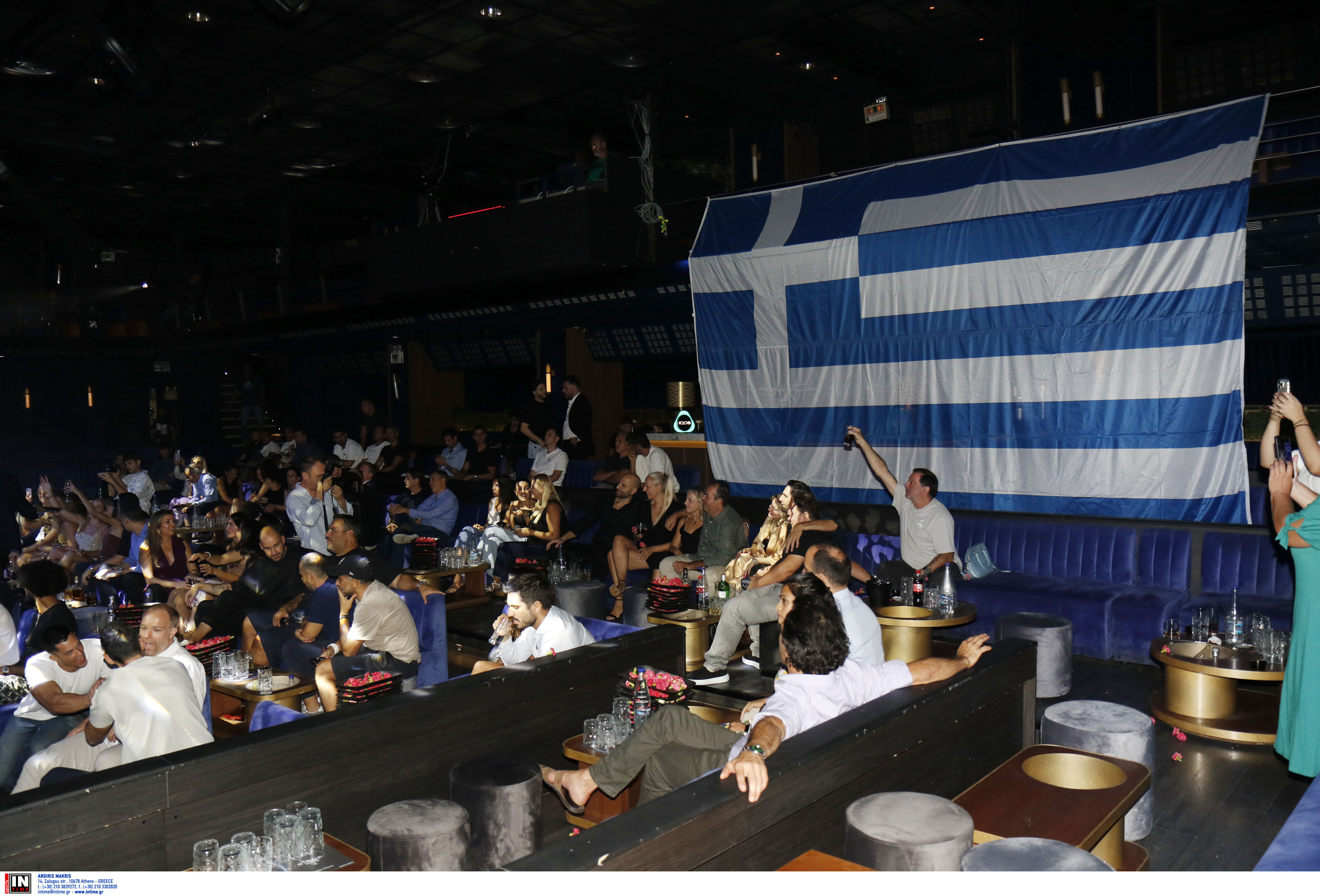 Eurobasket 2025: Το γλέντι της Εθνικής στα μπουζούκια – Φωτογραφίες και βίντεο-4