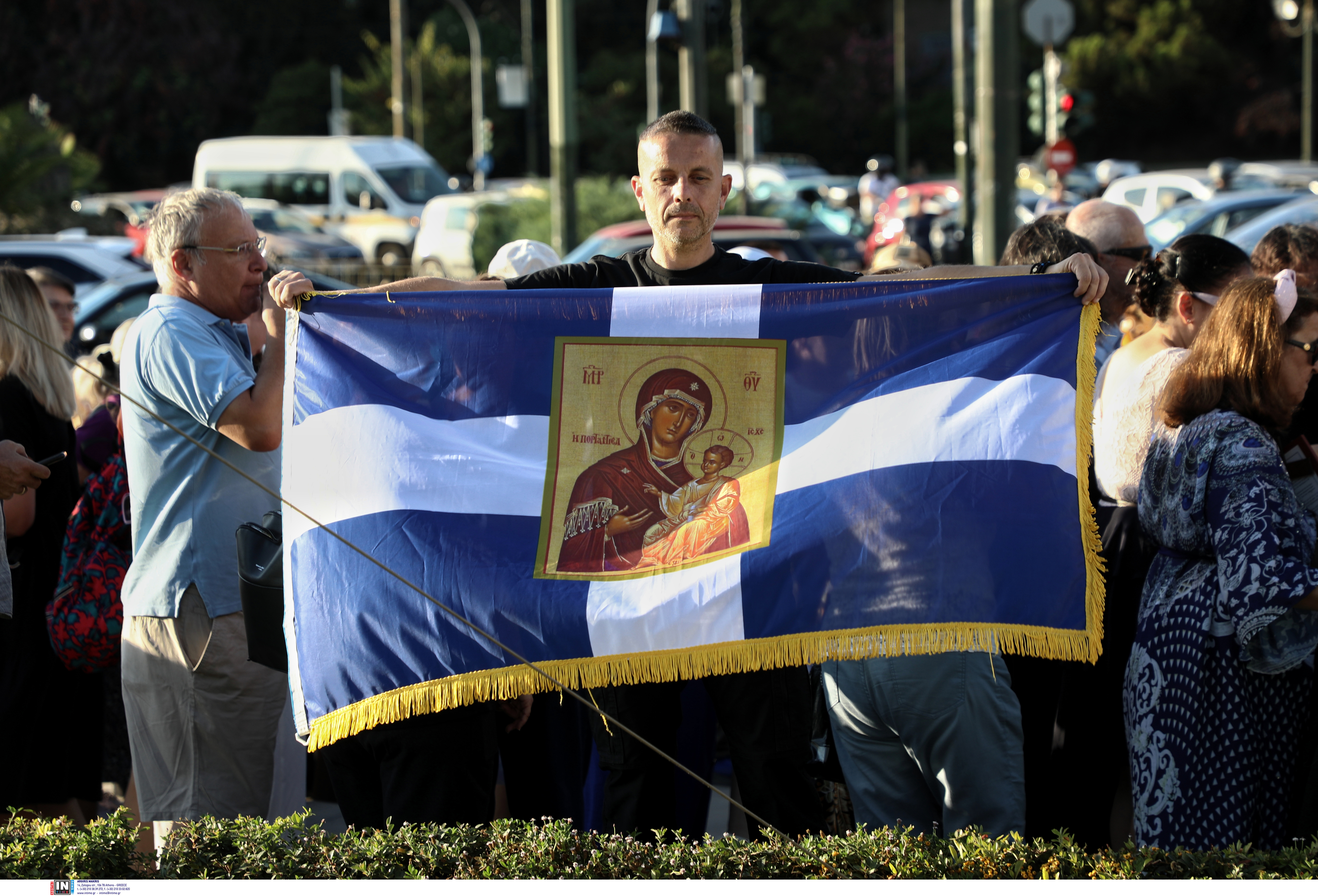 Διαμαρτυρία έξω από την Εθνική Πινακοθήκη έπειτα από «κάλεσμα» του βουλευτή Ν. Παπαδόπουλου-5