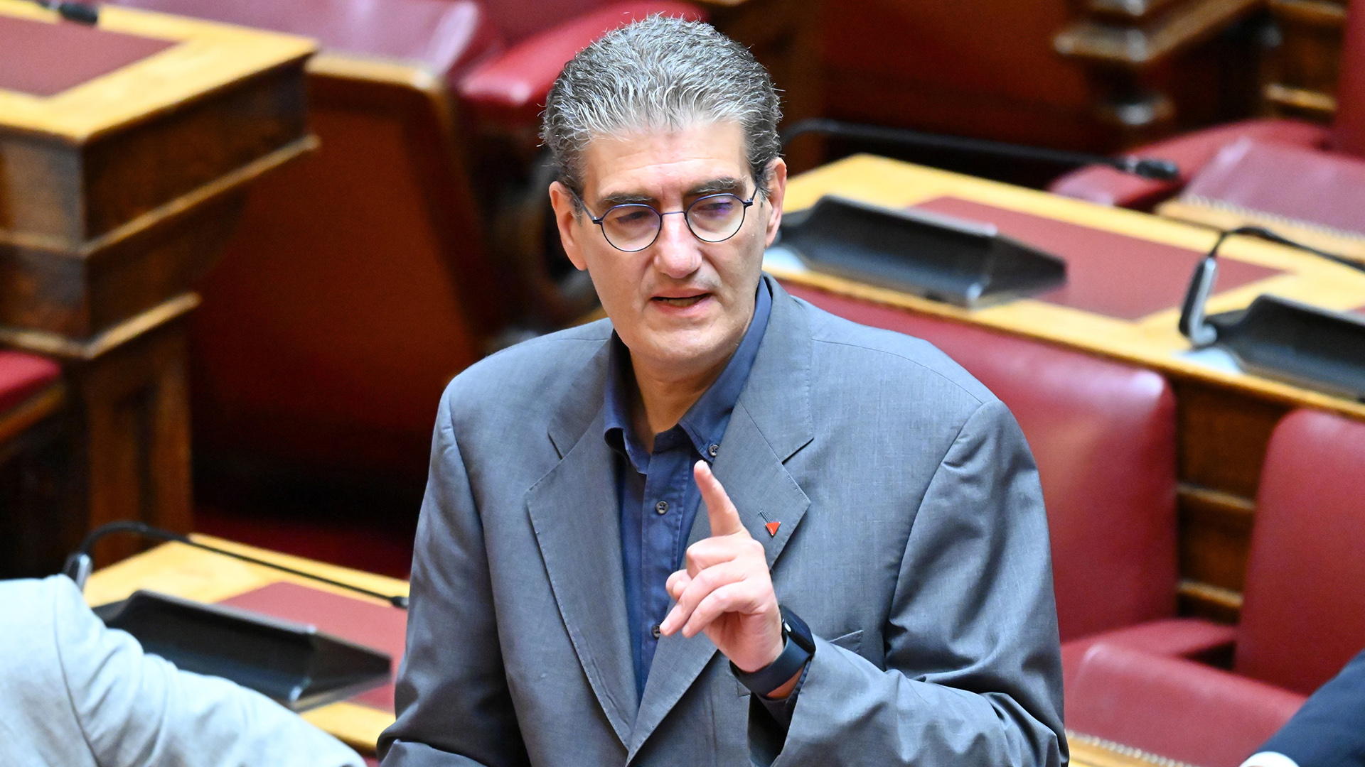 Ενταση με Φλωρίδη και Γιαννούλη: «Εχετε λατρεία προς δολοφόνους και εγκληματίες» – «Είστε πολιτικά αχρείος»-2