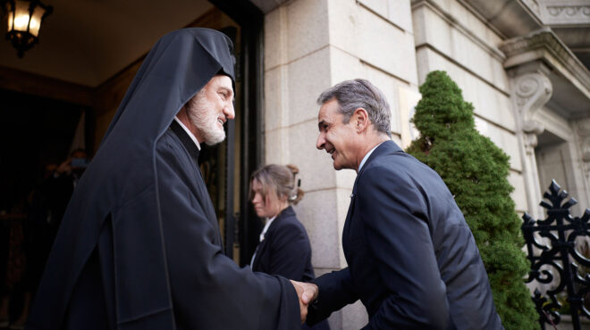 θεωρείο-επιχείρηση-επαναπροσέγγιση-563834638