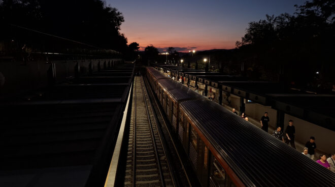 ησαπ-ακινητοποιήθηκε-συρμός-στο-μονα-563825368