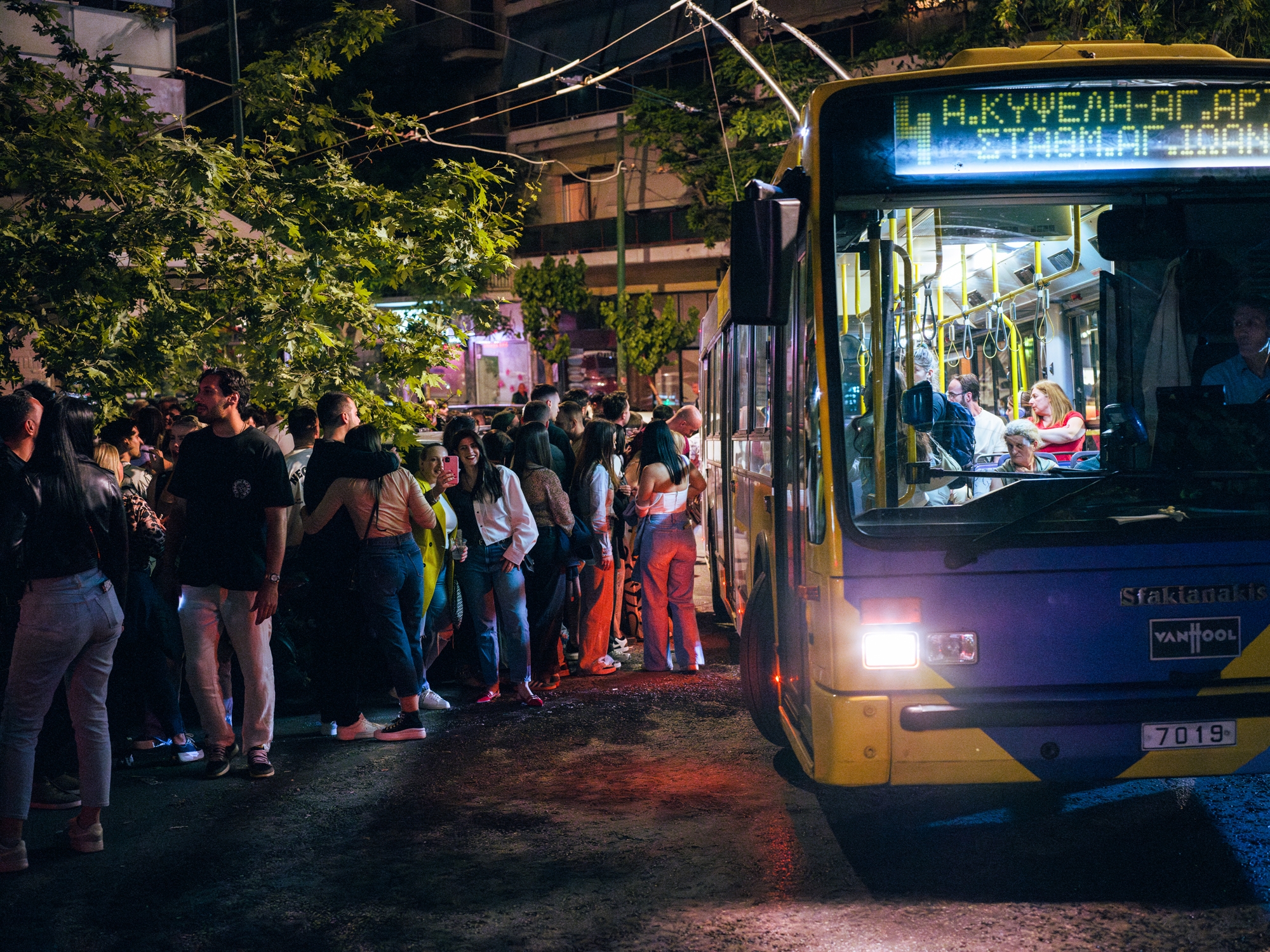 Μπροστά στο χάσμα με τη γενιά Ζ-1
