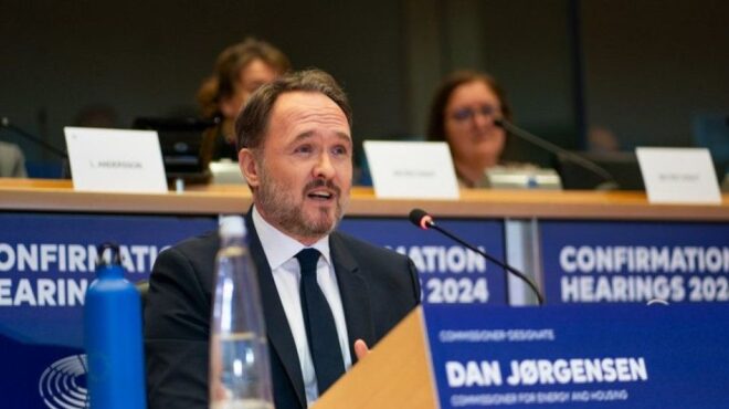 πιέσεις-στο-g7-από-τραμπ-για-επιβολή-δασ-563810854