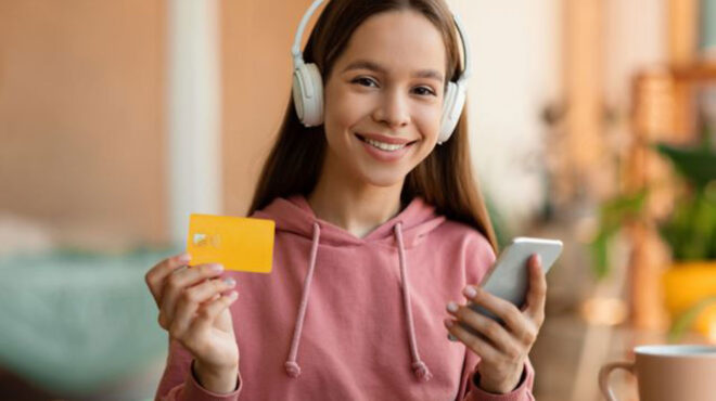 generation-a-η-γενιά-που-μεγαλώνει-με-τραπεζικές-563791702