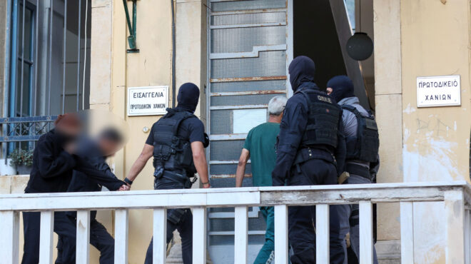 μαφία-της-κρήτης-ιχνη-διάβρωσης-της-563793601