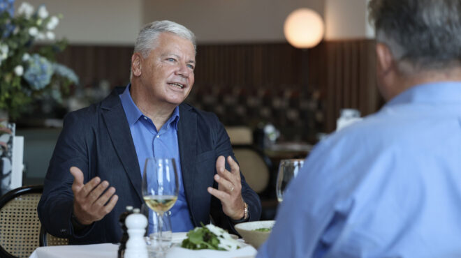 ντίνος-τορνιβούκας-ο-επίμονος-ξενοδό-563812546