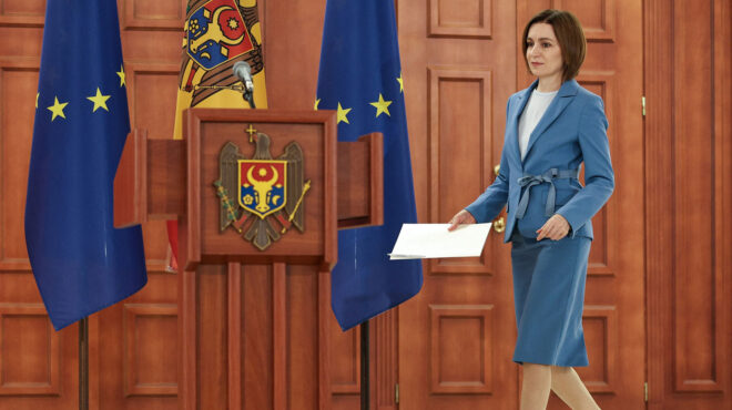 χαμόγελα-στην-ε-ε-για-τη-μολδαβία-563841634