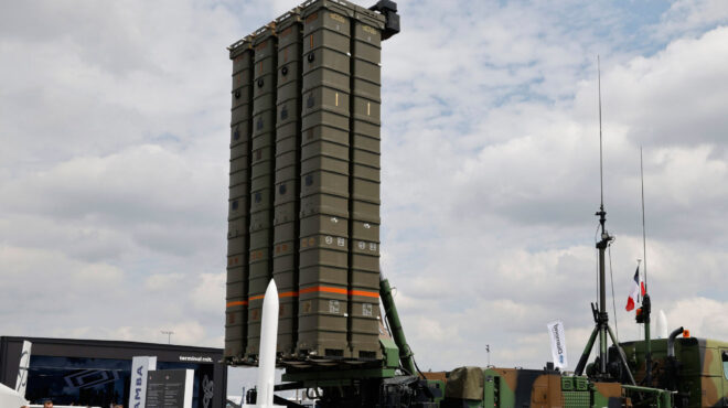 εντός-και-εκτός-ο-ανταγωνισμός-για-την-563815285