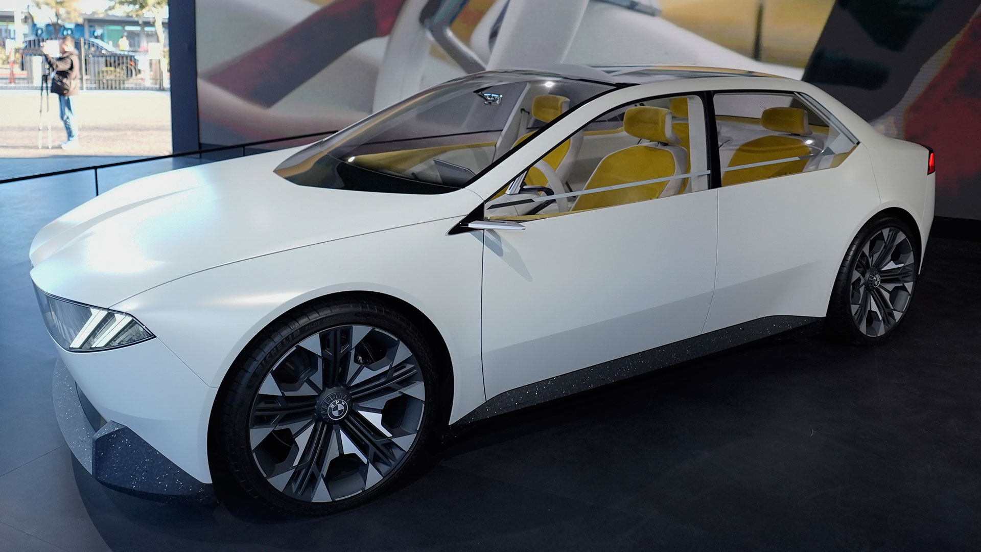 Ποιος θα ελέγχει το αυτοκίνητο του μέλλοντος;-2