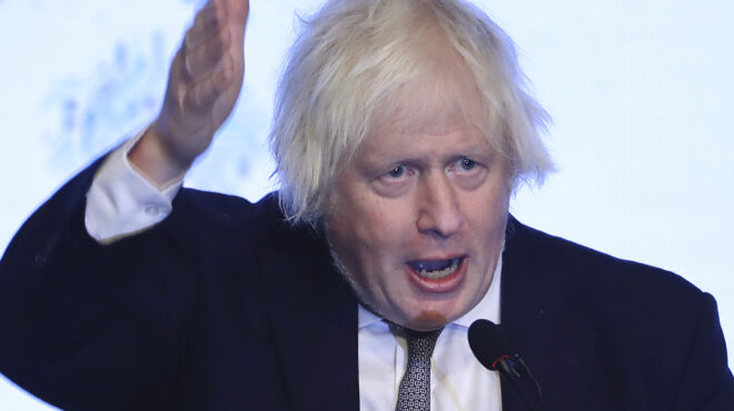 μπόρις-τζόνσον-κατά-τραμπ-αηδιαστικ-563794204