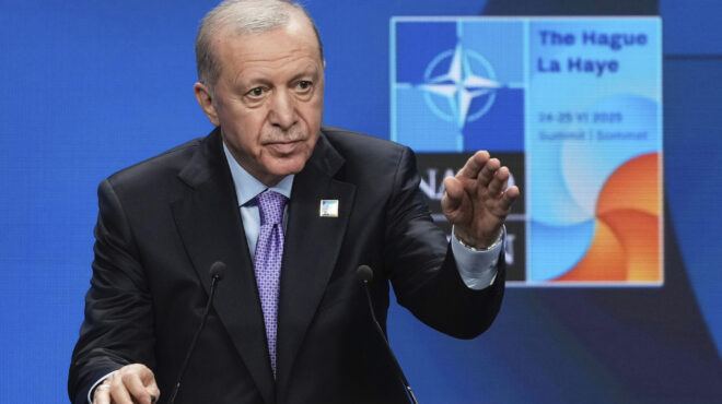 ο-ερντογάν-καλεί-τις-ηπα-να-αναθεωρήσο-563792218