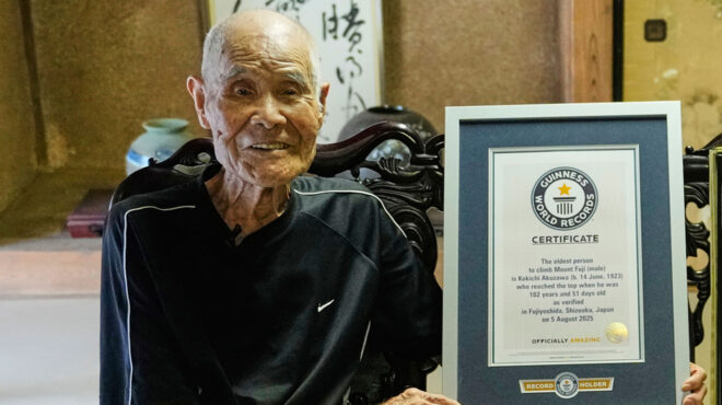 ιάπωνας-102-ετών-ανέβηκε-στην-κορυφή-του-563798476