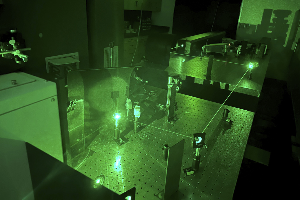 Λύθηκε το μυστήριο της «μπλε χρωστικής» σε πίνακα του Τζάκσον Πόλοκ – Μετά από 77 χρόνια-1