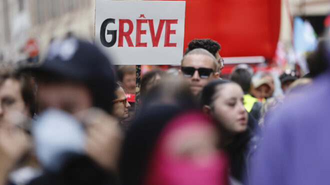 γαλλία-με-νέες-απεργιακές-κινητοποιή-563822794