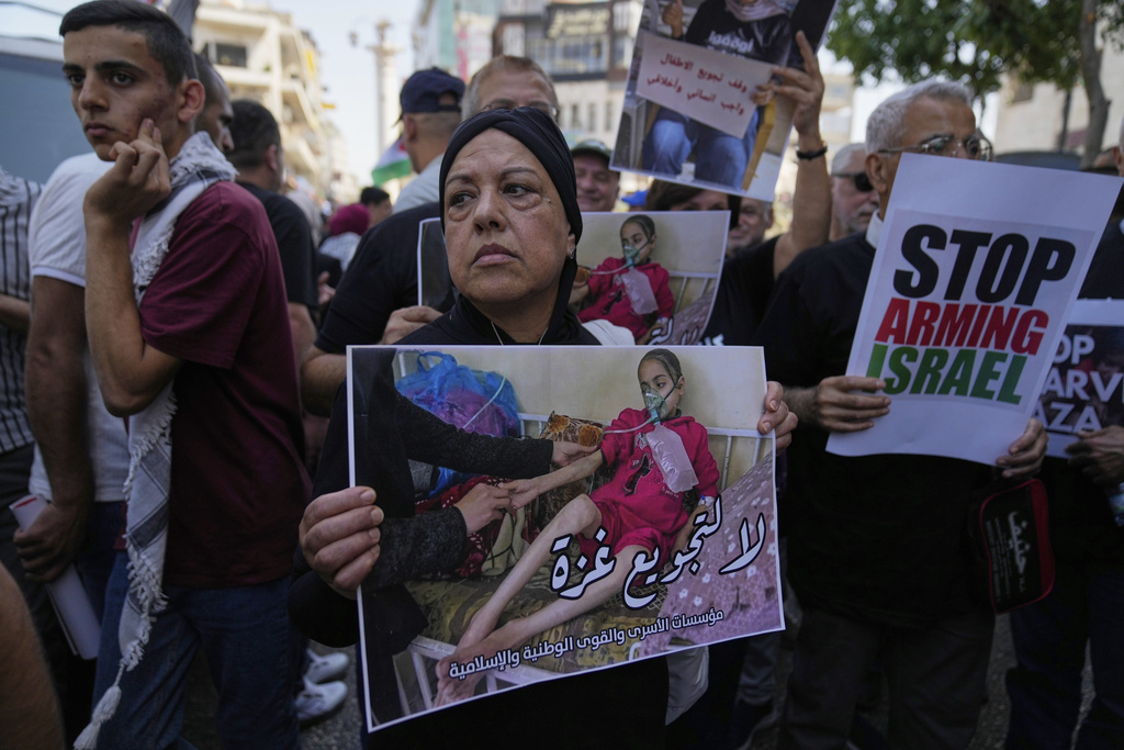 Πανηγυρισμοί στη Δυτική Οχθη για το «κύμα» αναγνώρισης του παλαιστινιακού κράτους-3