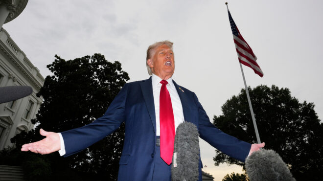 τραμπ-θα-απολύω-επί-τόπου-ανώτατους-στ-563841907