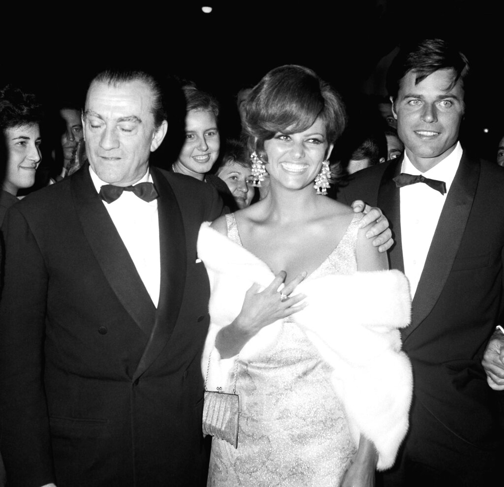 Απεβίωσε η ηθοποιός Κλαούντια Καρντινάλε-3