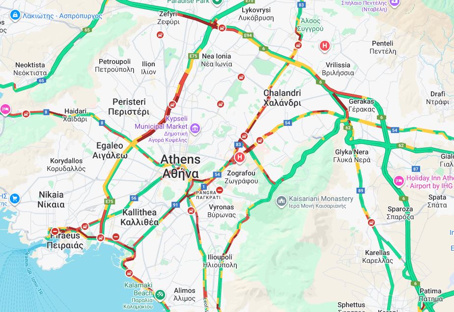 Κίνηση: Κυκλοφοριακές ρυθμίσεις στην Αθηνών – Λαμίας λόγω φωτιάς σε Ι.Χ. – Πού αλλού εντοπίζονται προβλήματα-1