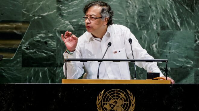 οηε-ο-πρόεδρος-της-κολομβίας-ζητεί-πο-563830417