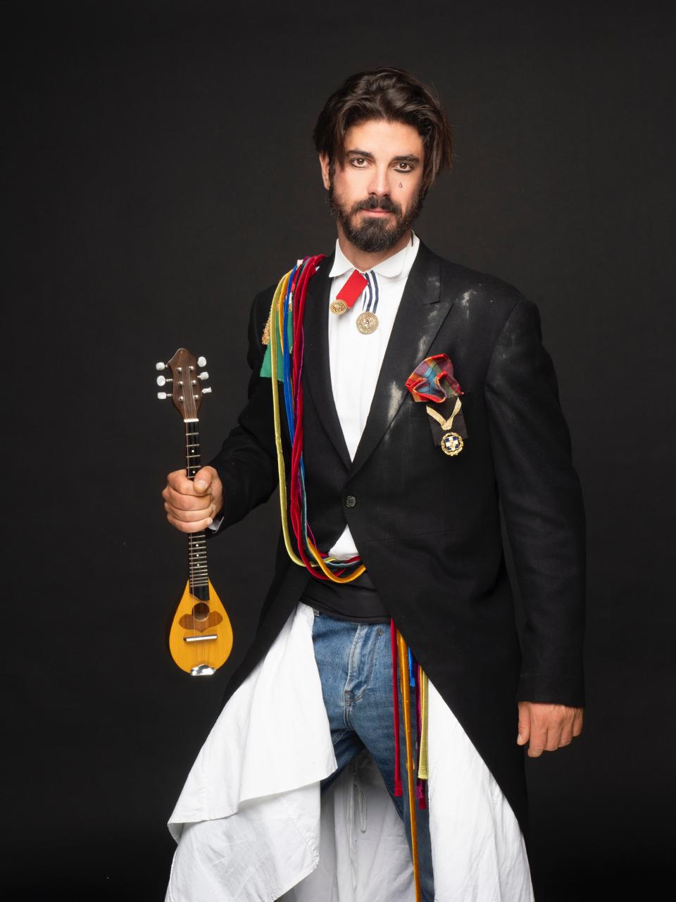 Δημήτρης Γκοτσόπουλος στην «Κ»: «Επρεπε να χωρέσω σε μια ανάσα το βάρος μιας ζωής που καταρρέει»-3