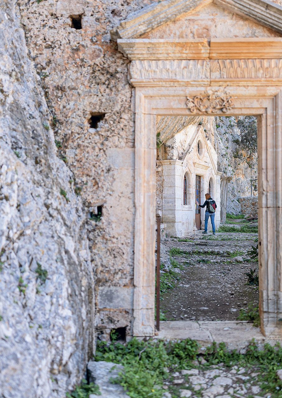 Ακρωτήρι Χανίων: Μια πεζοπορική διαδρομή ανάμεσα σε φύση και μύθους-8