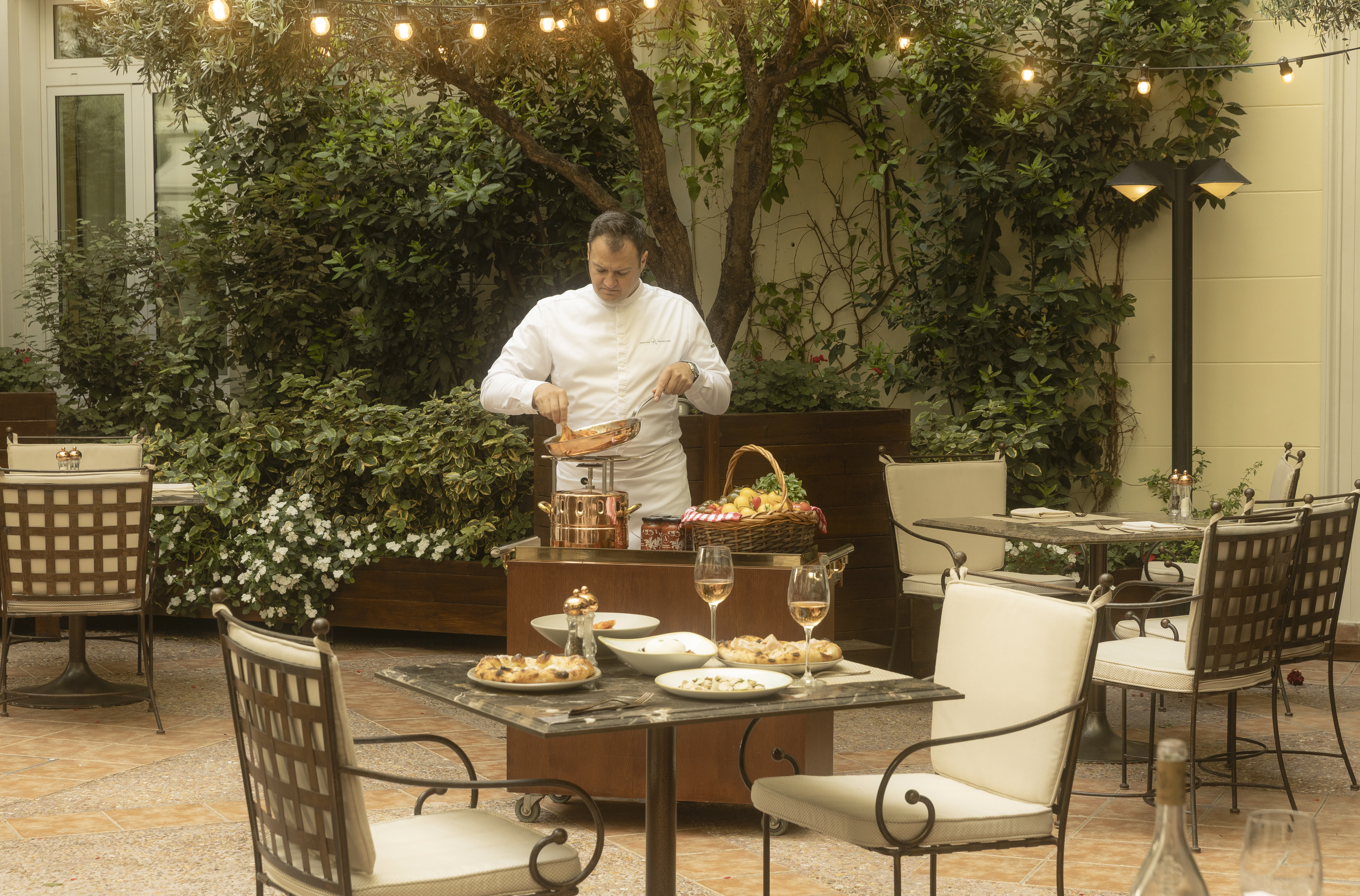 The Atrium of Alexander’s Lounge-4