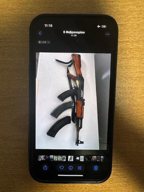 Nτοκουμέντα για τη μαφία της Κρήτης: Οι «επιδείξεις» όπλων και τα ραντεβού-8