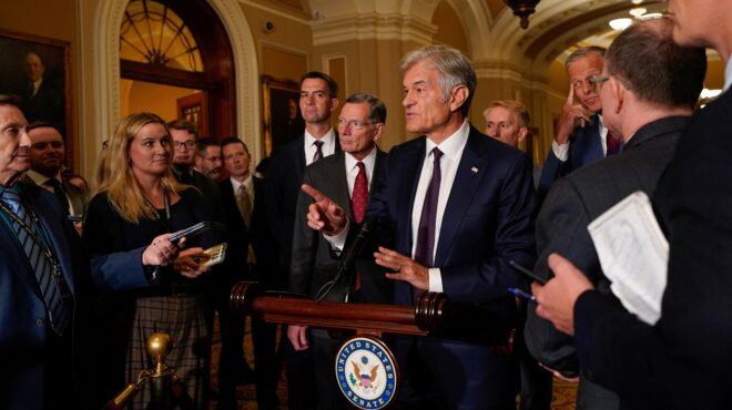 ηπα-ασυνήθιστο-συνέδριο-των-ρεπουμπλ-563817424